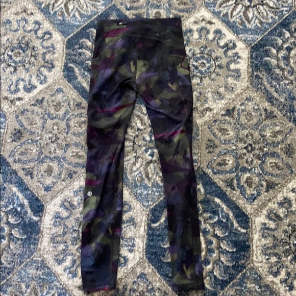 LULULEMON PANTS - Picture 2 of 3